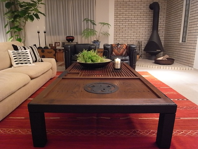 Okura Oriental Art Blog : Warehouse Door Table / 蔵戸のテーブル
